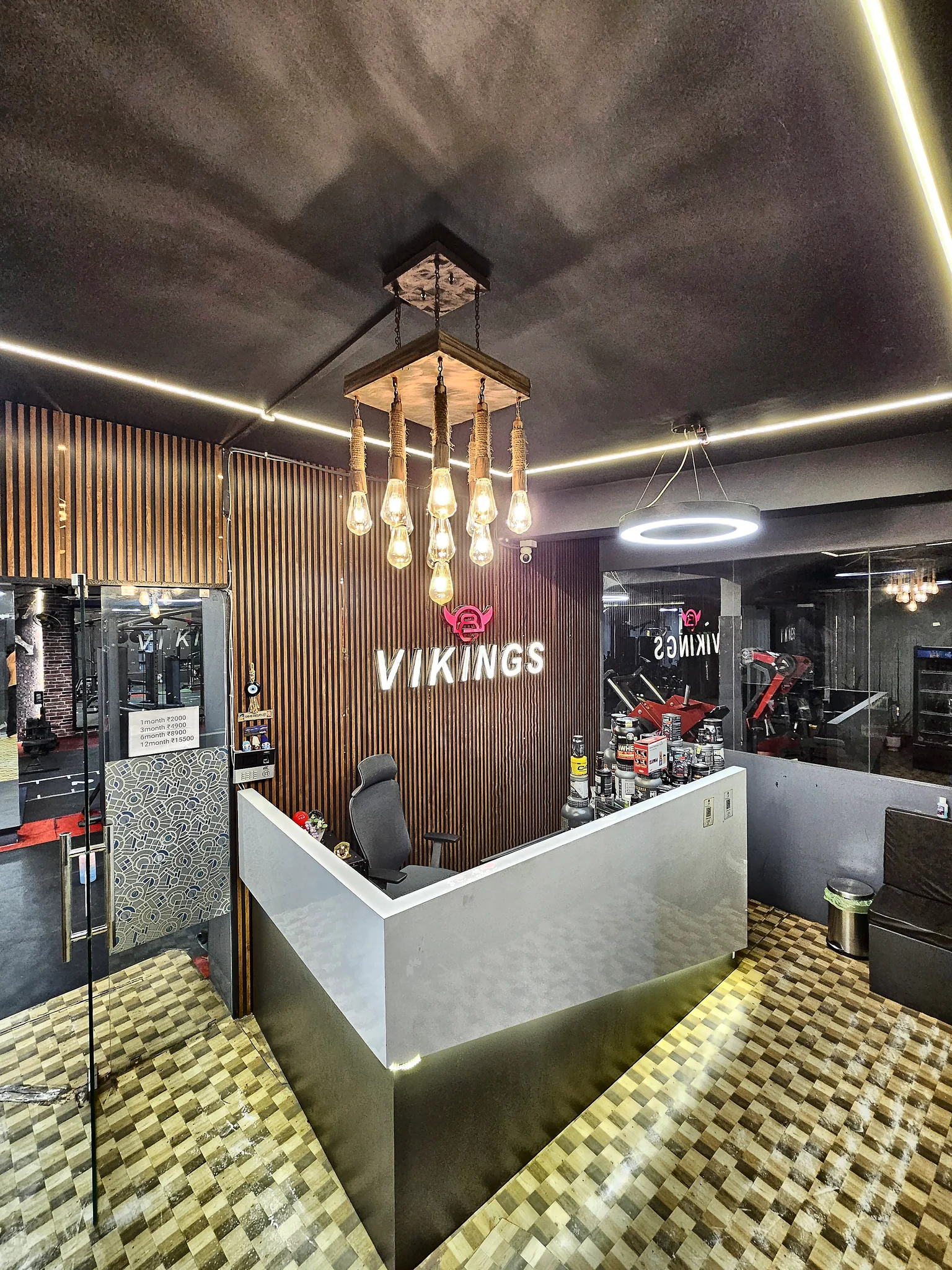 Reception & Check-In Desk